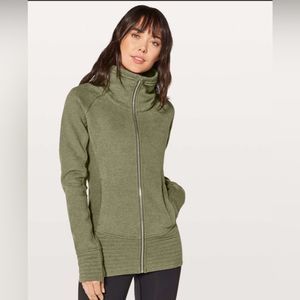 ⭐️ Lululemon Radiant Jacket II